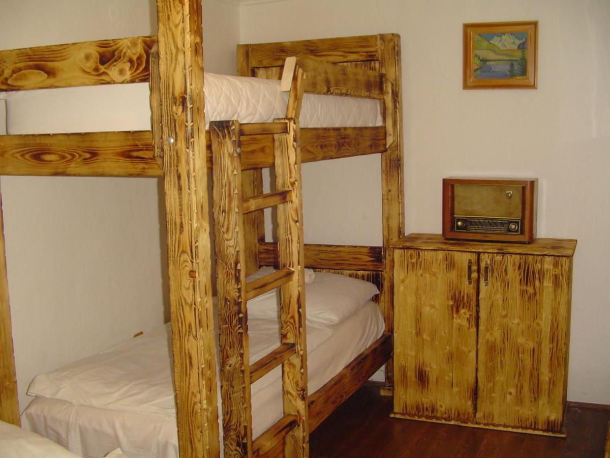 Hunter Villa Sturovo Ngoại thất bức ảnh